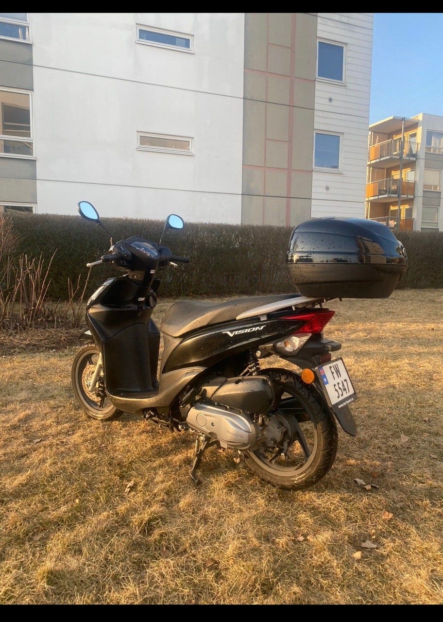Honda Vision NSC50 til salgs